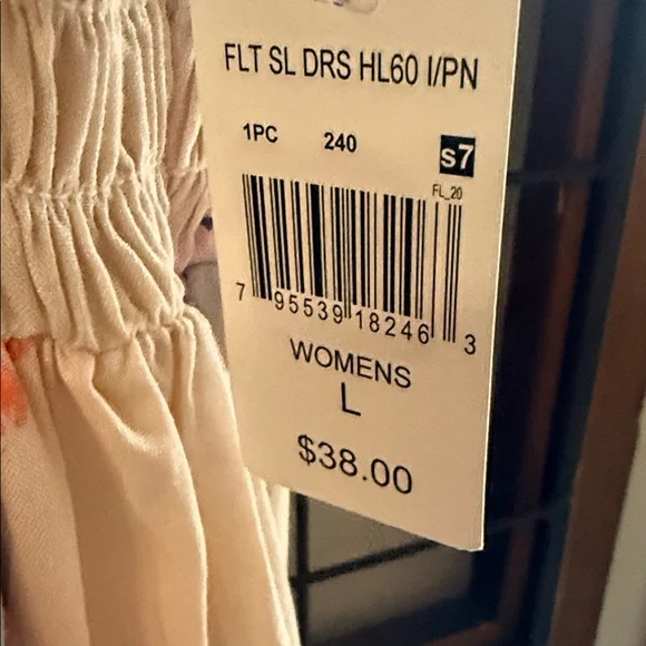 Angie NWT Floral Puff Sleeve Dress Size L - Picture 4 of 6